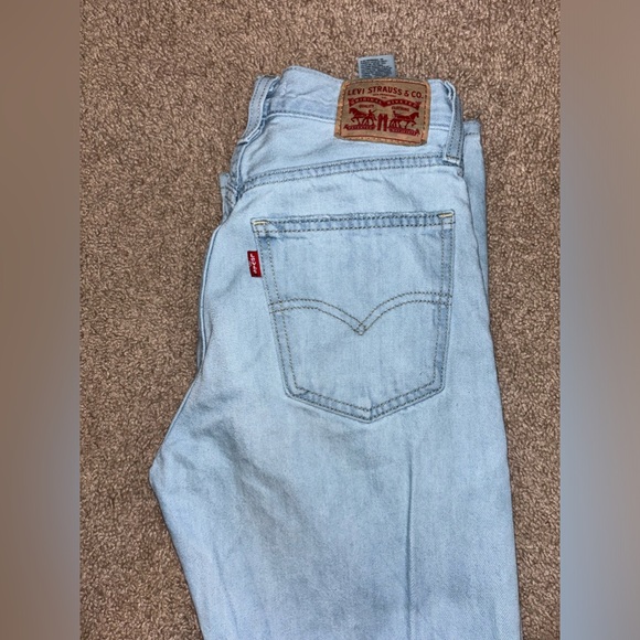 Levi’s Straight Leg Jeans - Picture 4 of 4